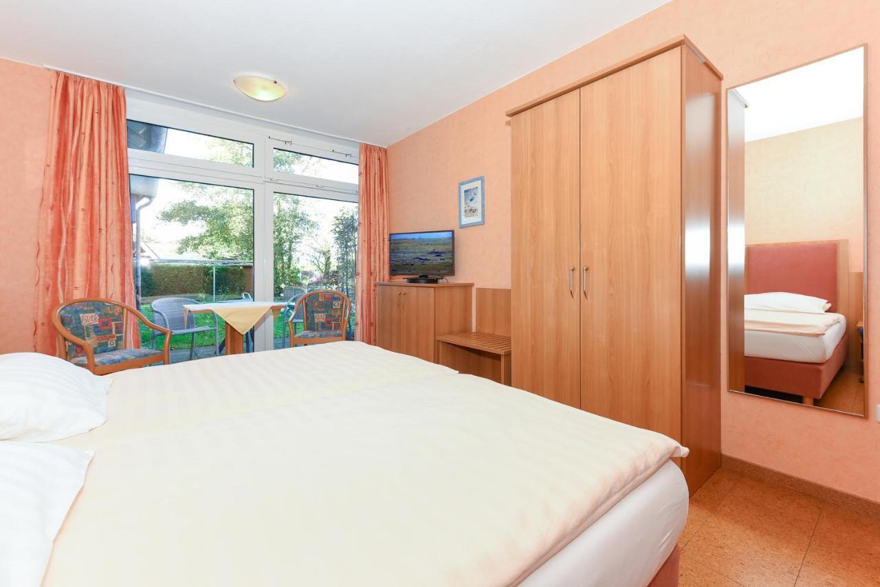 Hotel-Pension Altes Siel Бензерзил Екстериор снимка