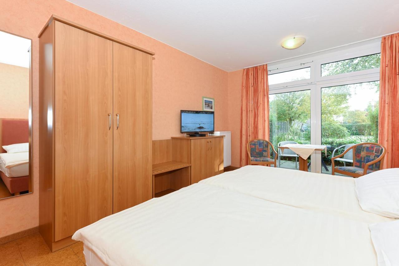 Hotel-Pension Altes Siel Бензерзил Екстериор снимка