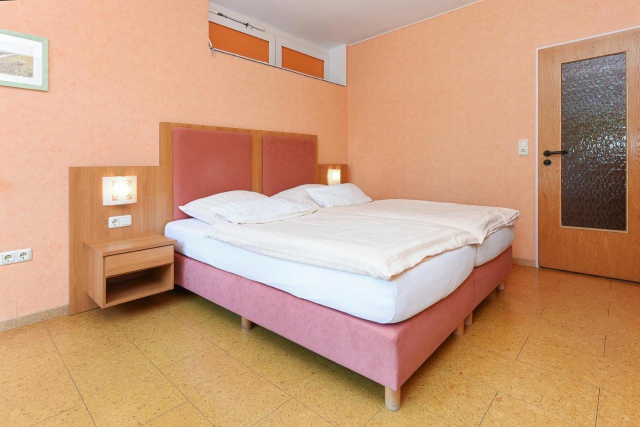 Hotel-Pension Altes Siel Бензерзил Екстериор снимка