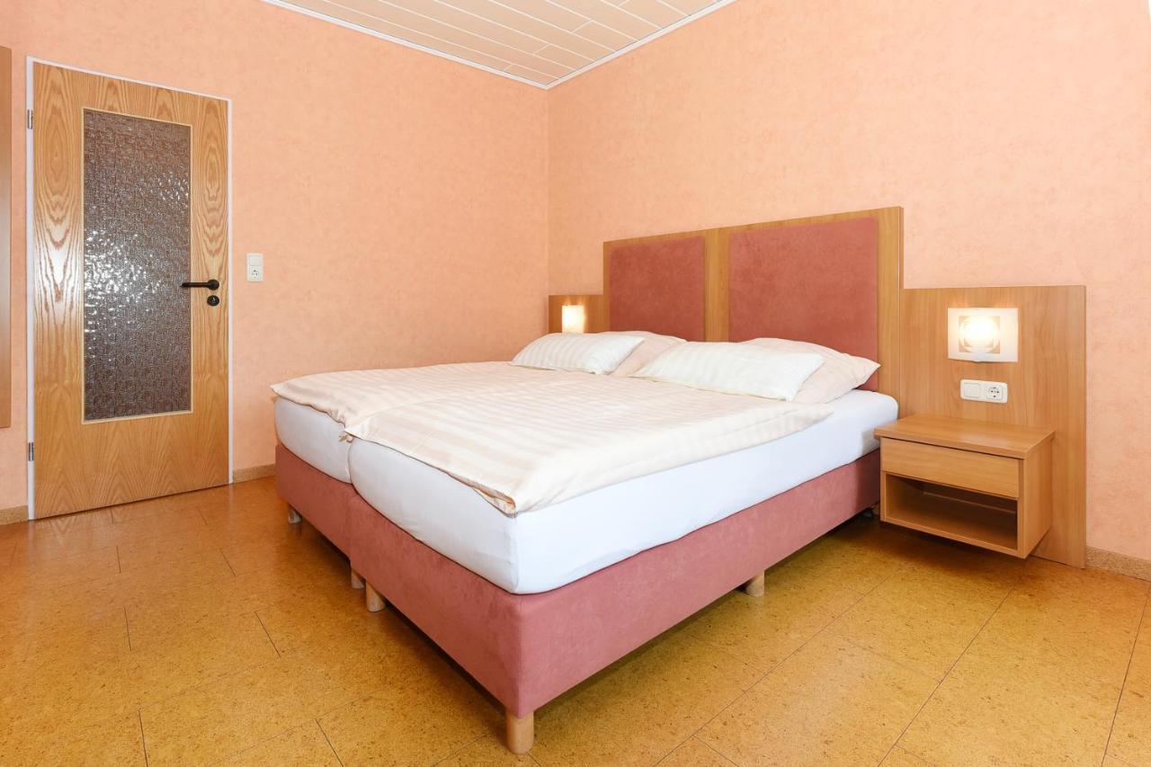 Hotel-Pension Altes Siel Бензерзил Екстериор снимка
