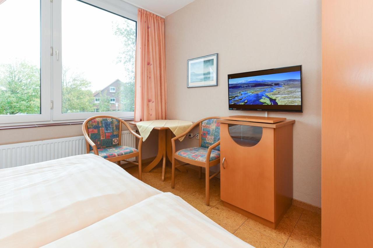 Hotel-Pension Altes Siel Бензерзил Екстериор снимка