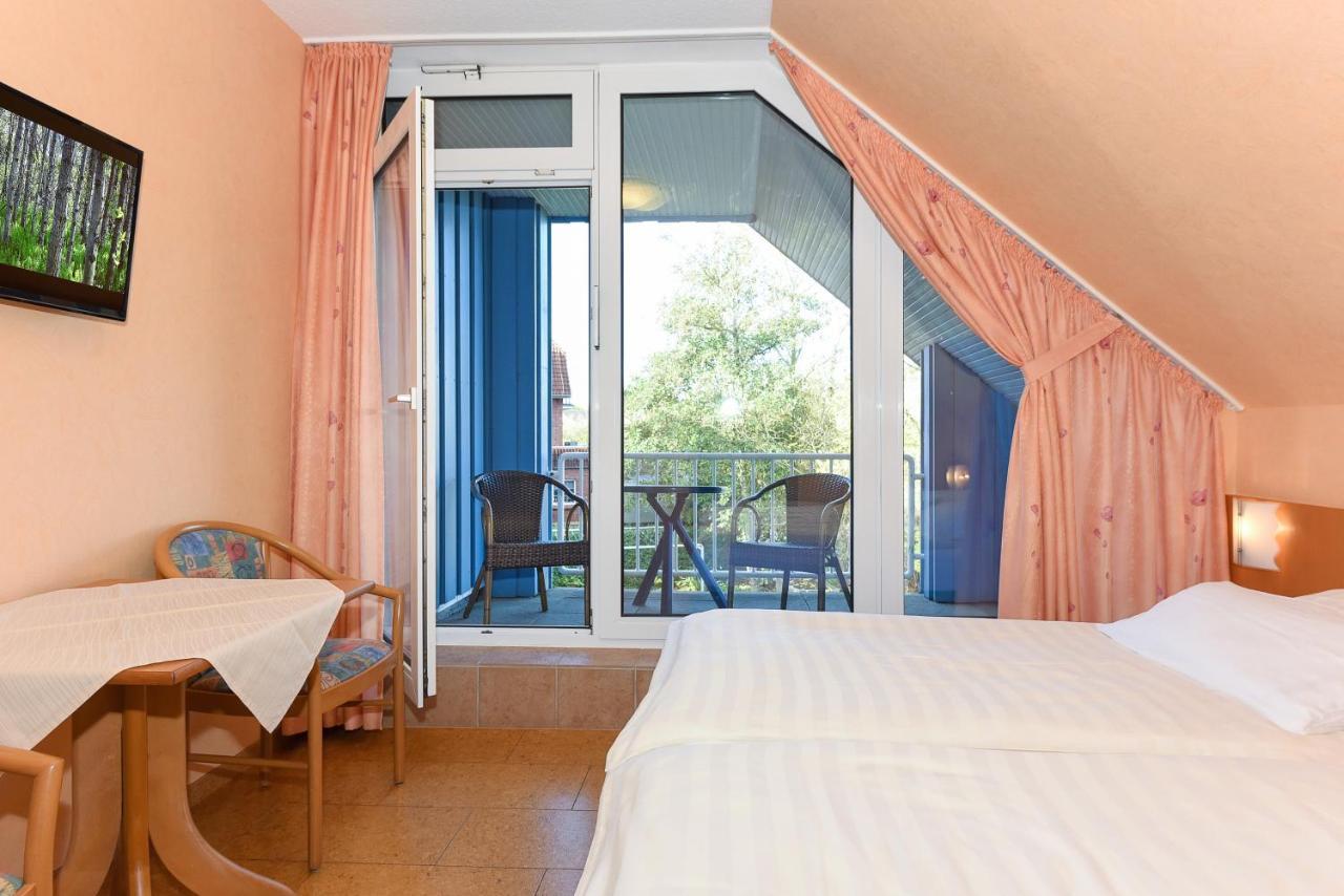 Hotel-Pension Altes Siel Бензерзил Екстериор снимка