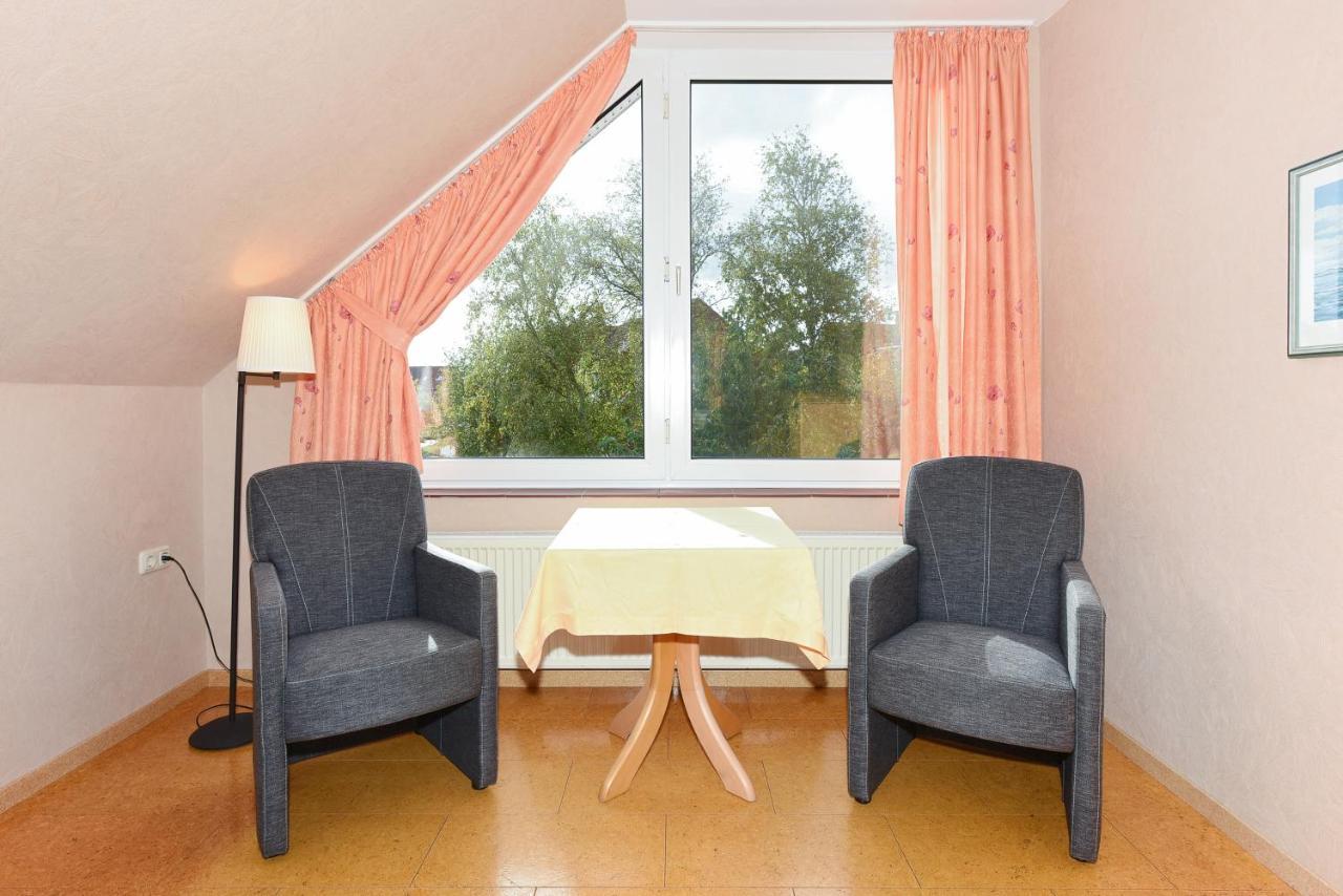 Hotel-Pension Altes Siel Бензерзил Екстериор снимка