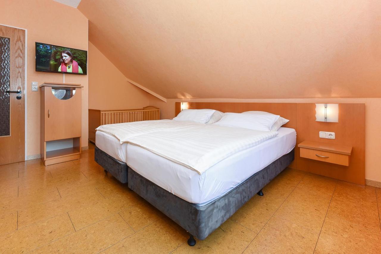 Hotel-Pension Altes Siel Бензерзил Екстериор снимка